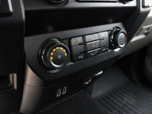 Used 2019 Ford F150 XL w/ Equipment Group 101A Mid AWD/4WD image 14