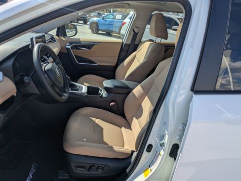 Certified 2025 Toyota RAV4 XLE image 10