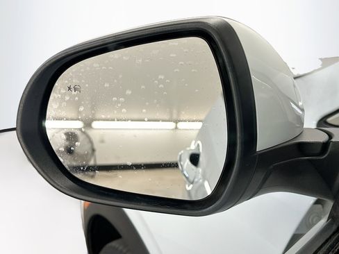 Used 2025 Buick Encore GX Preferred image 16