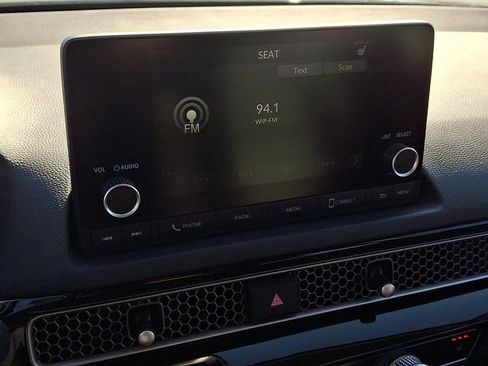 Certified 2024 Honda Civic EX-L image 17
