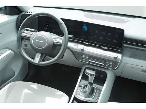 Used 2024 Hyundai Kona SEL FWD image 28