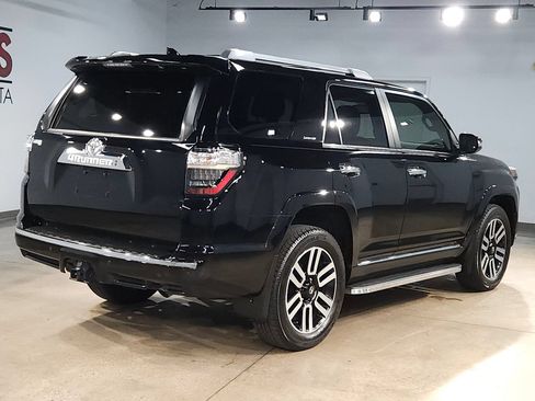 Used 2024 Toyota 4Runner Limited AWD/4WD image 7