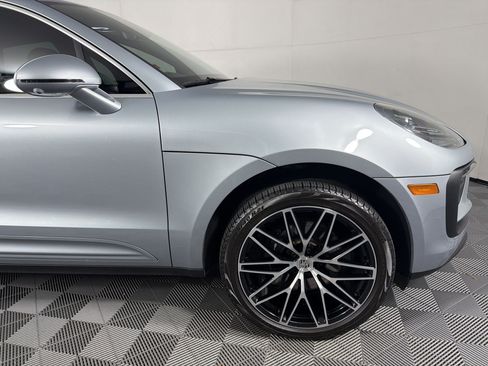 Certified 2026 Porsche Macan AWD/4WD image 11