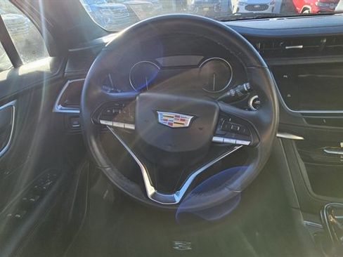 Used 2024 Cadillac XT6 Luxury w/ LPO, Floor Liner Package AWD/4WD image 15