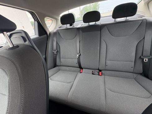 Used 2025 Kia K4 FWD image 38