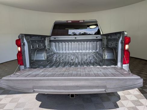 Used 2024 Chevrolet Silverado 1500 LT AWD/4WD image 10