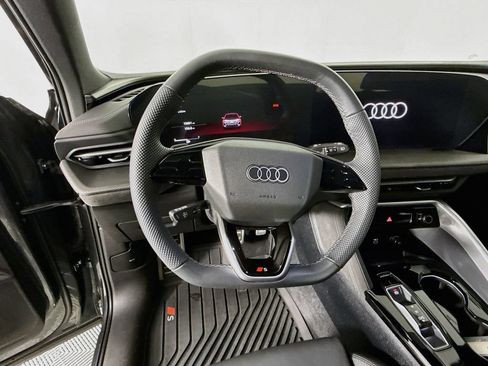 Used 2025 Audi SQ5 Premium Plus AWD/4WD image 11