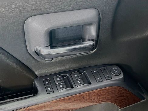 Used 2016 GMC Sierra 1500 SLE w/ SLE Value Package image 18