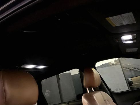 Used 2021 Kia Telluride SX w/ SX Prestige Package image 13