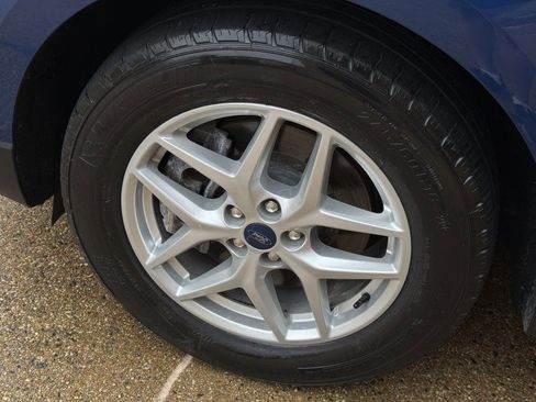 Used 2022 Ford Edge SEL image 35