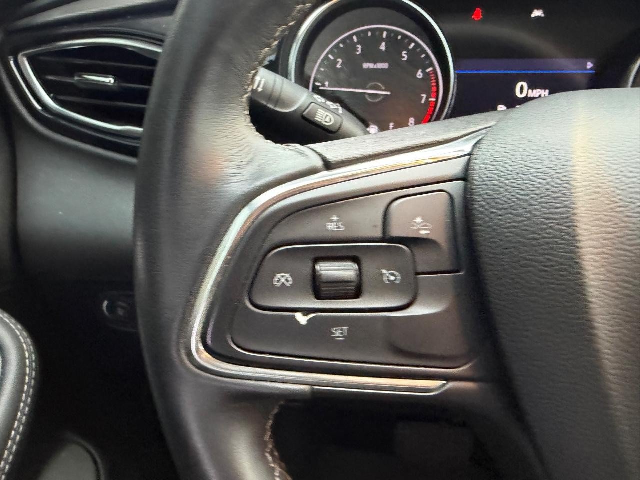 Used 2022 Buick Encore GX Select w/ Sport Touring Package FWD image 12