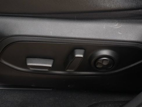 Used 2024 Jeep Grand Cherokee L Altitude AWD/4WD image 19