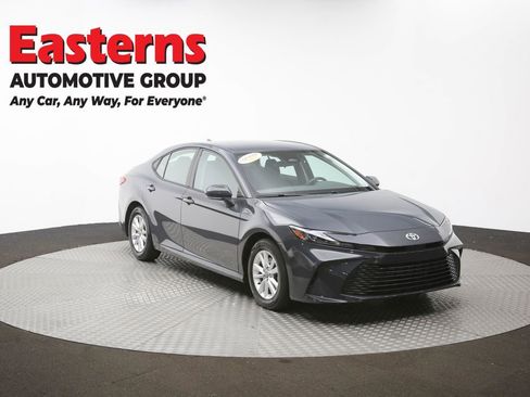 Used 2025 Toyota Camry LE FWD image 51