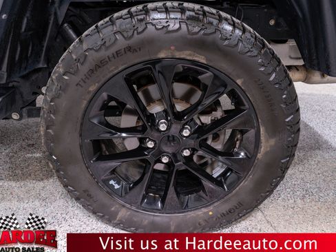 Used 2023 Jeep Gladiator Overland image 10