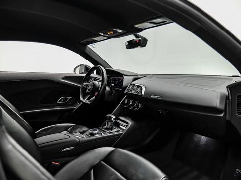 Used 2018 Audi R8 V10 RWD image 56
