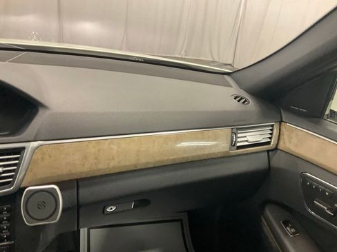 Used 2011 Mercedes-Benz E 350 4MATIC Sedan image 24