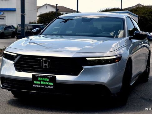Used 2025 Honda Accord Sport image 1