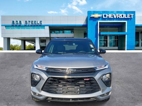 Used 2023 Chevrolet TrailBlazer RS image 2