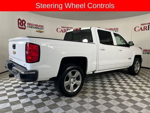 Used 2018 Chevrolet Silverado 1500 LT w/ Texas Edition RWD image 8