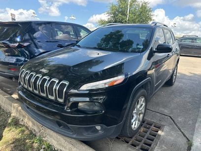 Used 2017 Jeep Cherokee Latitude w/ Comfort & Sound Group