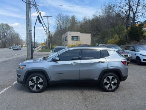 Used 2017 Jeep Compass Latitude w/ Popular Equipment Group image 6
