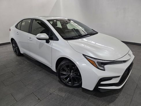 Used 2024 Toyota Corolla SE image 7