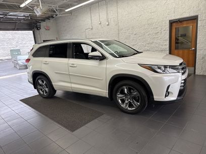 Used 2017 Toyota Highlander Limited