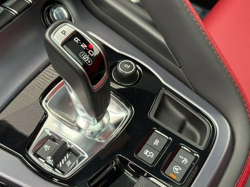 Used 2023 Jaguar F-TYPE Coupe RWD image 17