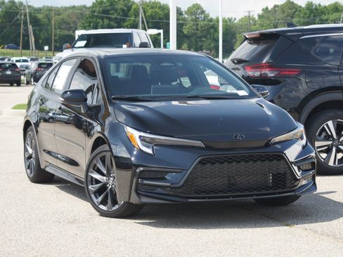 Used 2026 Toyota Corolla XSE FWD image 29