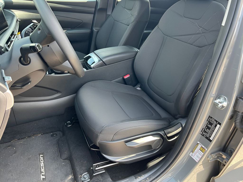 New 2026 Hyundai Tucson SE FWD image 11