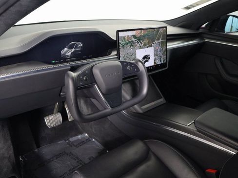 Used 2021 Tesla Model S Plaid image 7