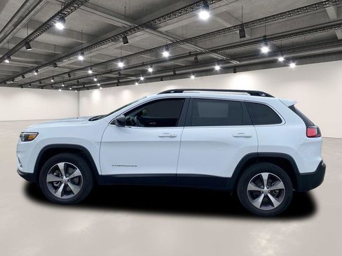 Used 2022 Jeep Cherokee Limited w/ Mopar Interior Package image 4