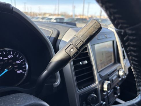 Used 2019 Ford F350 Lariat w/ Chrome Package image 22