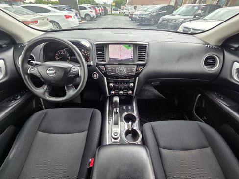 Used 2018 Nissan Pathfinder SV w/ SV Tech Package AWD/4WD image 22