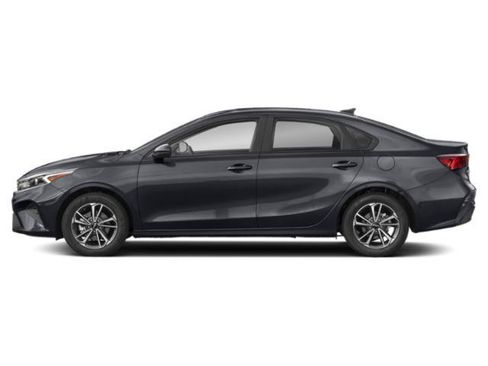 Used 2023 Kia Forte LXS FWD image 3
