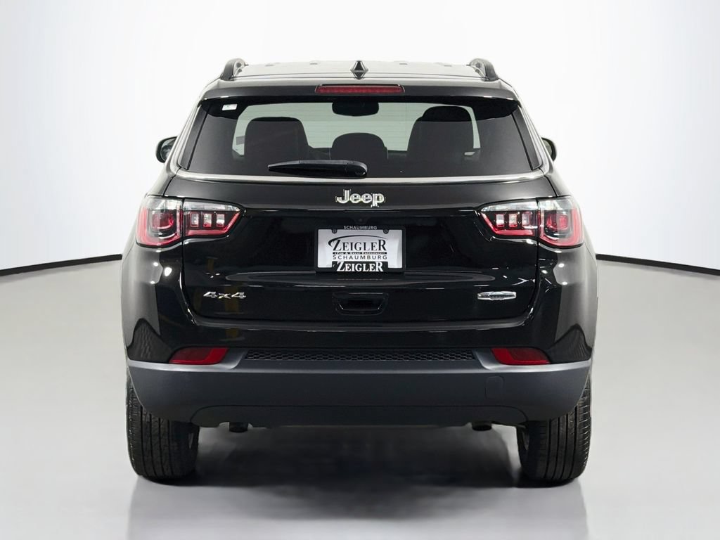 Used 2024 Jeep Compass Latitude AWD/4WD image 6