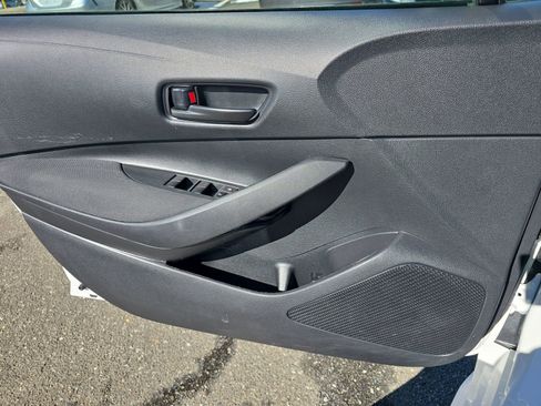 Used 2023 Toyota Corolla LE image 30