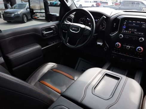 Used 2022 GMC Sierra 3500 AT4 w/ AT4 Premium Plus Package image 19