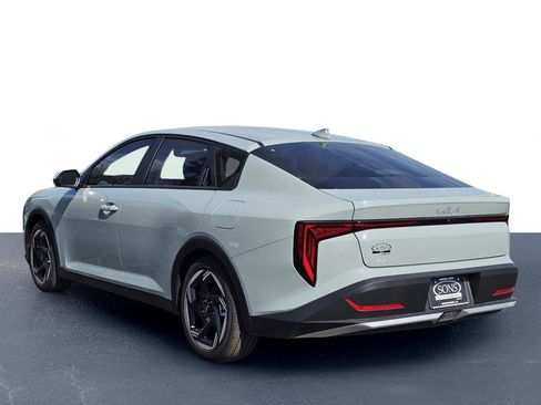 New 2026 Kia K4 EX image 12