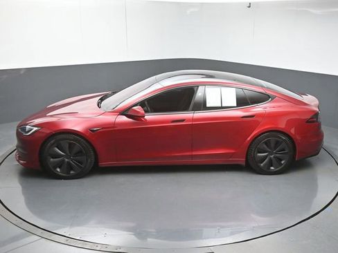 Used 2024 Tesla Model S AWD/4WD image 39
