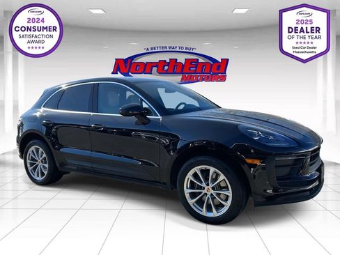 Used 2023 Porsche Macan Turbo AWD/4WD image 1