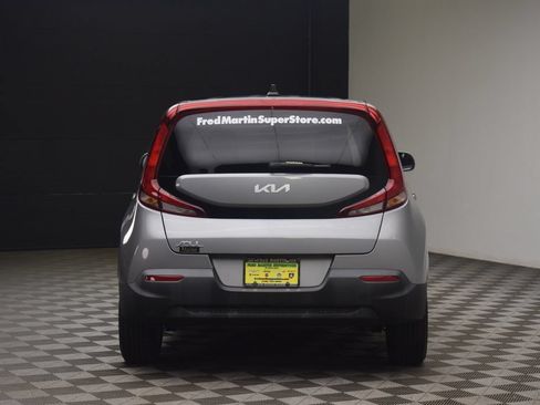 Used 2022 Kia Soul LX w/ Technology Package FWD image 8