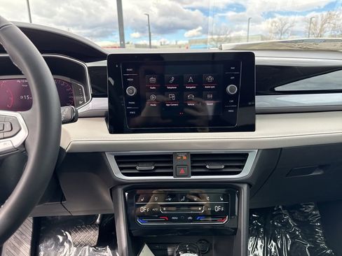 New 2025 Volkswagen Taos SEL image 17