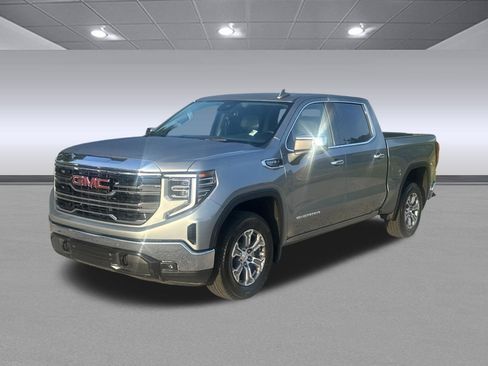 Used 2025 GMC Sierra 1500 SLT RWD image 7