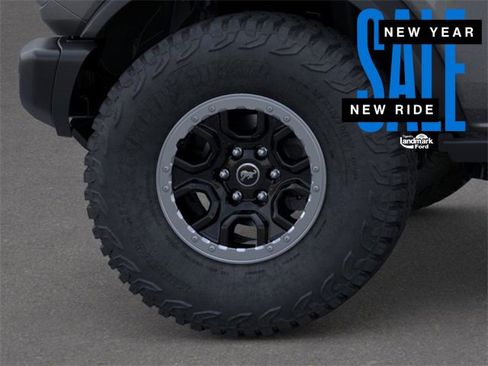 New 2025 Ford Bronco Badlands image 19