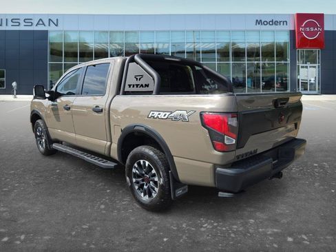 Used 2024 Nissan Titan PRO-4X w/ Pro-4x Convenience Package AWD/4WD image 6