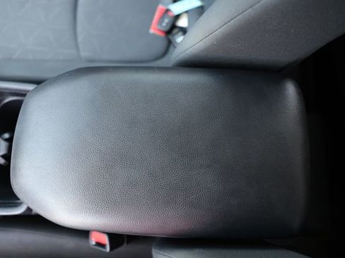 Used 2019 Toyota RAV4 XLE w/ All Weather Liner Package AWD/4WD image 32