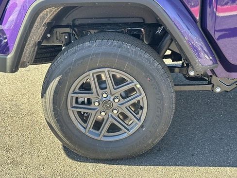 New 2026 Jeep Gladiator Sport image 19