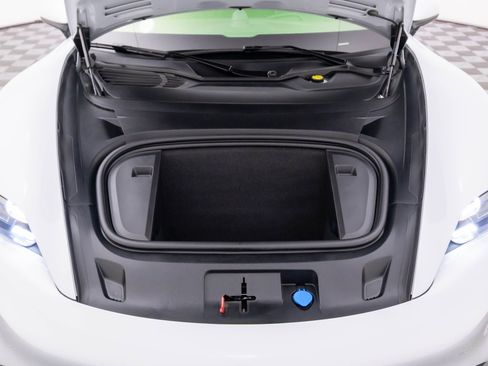 Certified 2023 Porsche Taycan GTS image 29