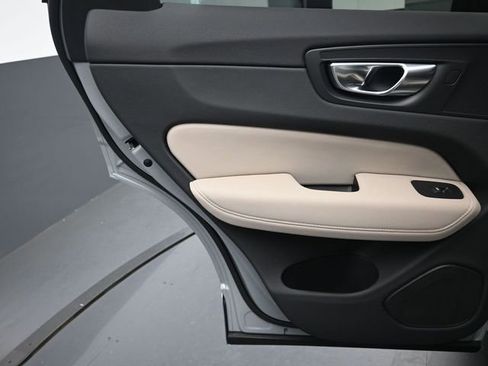 New 2026 Volvo XC60 B5 Core w/ Protection Package Premier image 23